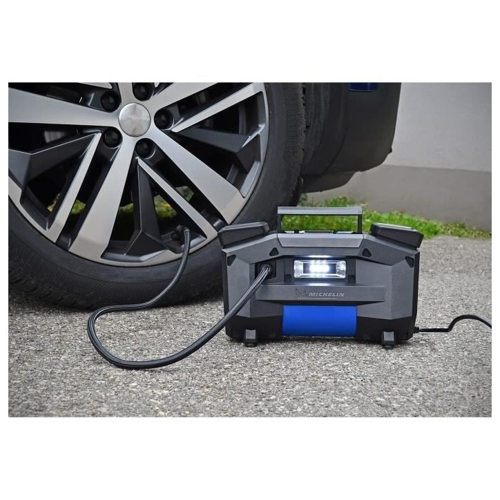 Compresseur 230V - MICHELIN - gonflage de 0.05 bars jusqu'a 7 bars - HAUT DEBIT - Moteur DIRECT DRIVE Compresseur 230V - MICHELIN - gonflage de 0.05 bars jusqu'a 7 bars - HAUT DEBIT - Moteur DIRECT DRIVE