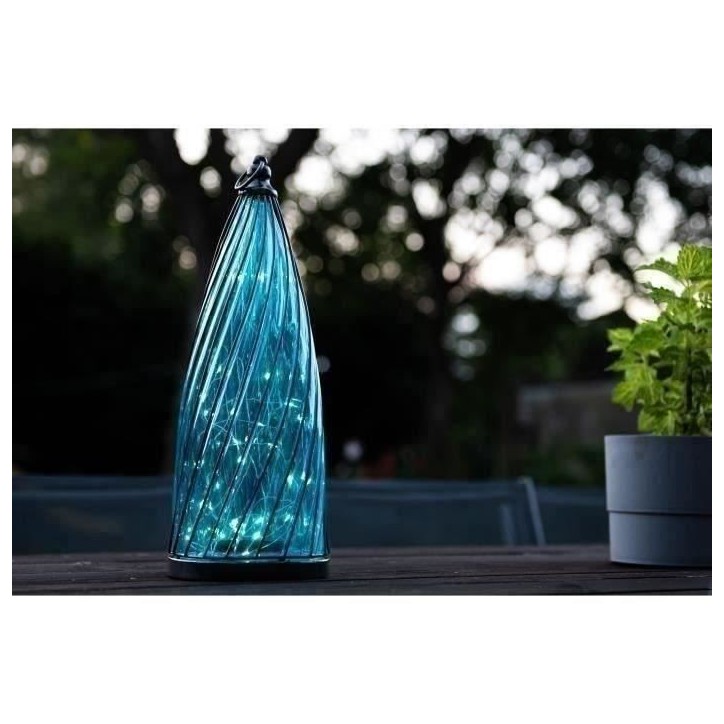 Lanterne solaire - GARDEN ID Blue Dome - Ø17 H40 cm - Autonomie 6-8h -Bouton on/off - Pile AA rechargeable. Lanterne solaire - GARDEN ID Blue Dome - Ø17 H40 cm - Autonomie 6-8h -Bouton on/off - Pile AA rechargeable.
