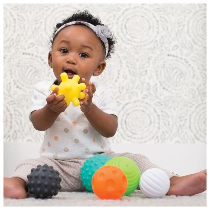 Set sensoriel INFANTINO 20 pieces