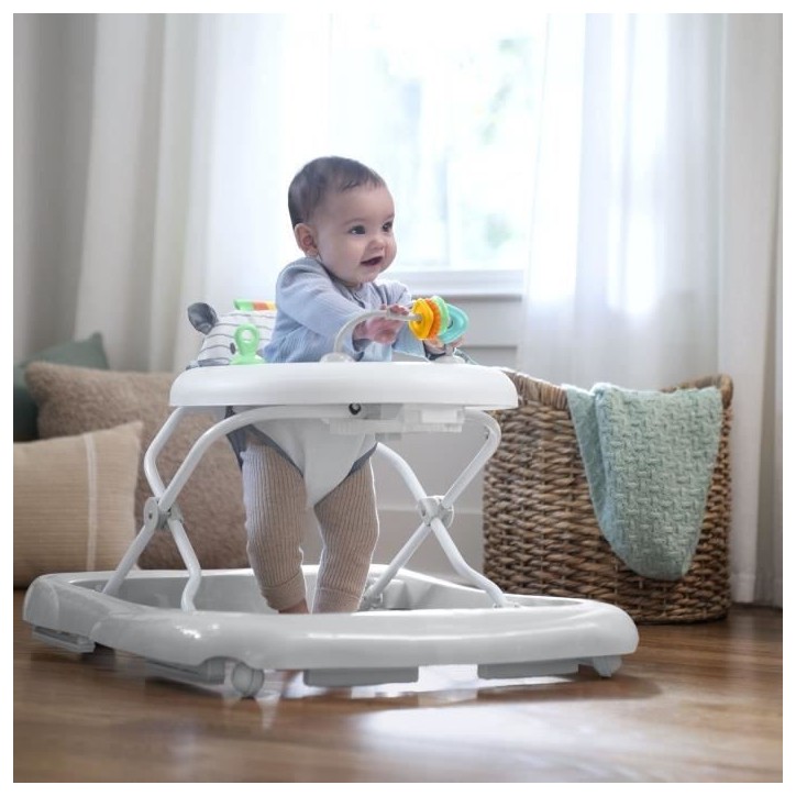 INGENUITY - Chambray - Trotteur pour bébé pliable, évolutif avec activités Cadeau Noel bébé- 3 hauteurs - 6M+ INGENUITY - Chambray - Trotteur pour bébé pliable, évolutif avec activités Cadeau Noel bébé- 3 hauteurs - 6M+
