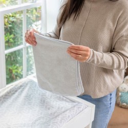 INGENUITY Matelas a langer bébé avec 1 housse de protection impermé