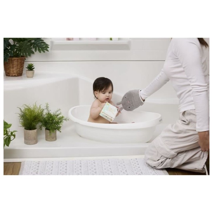 INGENUITY - Baignoire bébé Sylvi - Hamac évolutif de nourrisson jusqu'a 6 mois, gant de toilette et livre bain bébé inclus INGENUITY - Baignoire bébé Sylvi - Hamac évolutif de nourrisson jusqu'a 6 mois, gant de toilette et livre bain bébé inclus
