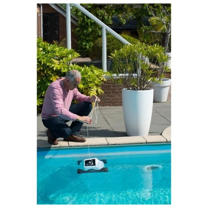 Robot nettoyeur a batterie de piscine UBBINK - Robotclean Accu - nettoyage fond pour toutes piscines