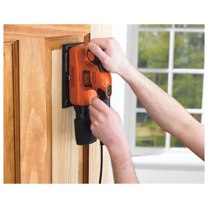 Ponceuse vibrante filaire - BLACK+DECKER - KA320EKA-QS - 240W - 5 abrasifs + coffret Ponceuse vibrante filaire - BLACK+DECKER - KA320EKA-QS - 240W - 5 abrasifs + coffret