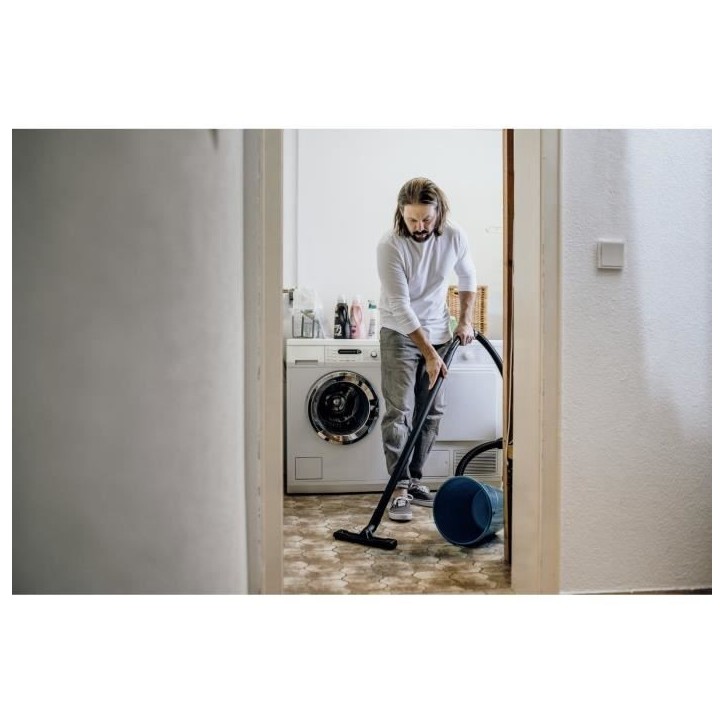 Aspirateur eau et poussiere KARCHER WD 3 P V-19/4/20 - Cuve polypropylene 19 L - 1000W Aspirateur eau et poussiere KARCHER WD 3 P V-19/4/20 - Cuve polypropylene 19 L - 1000W