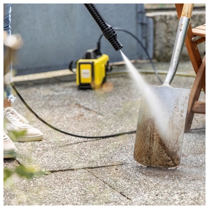 KARCHER - Nettoyeur mobile moyenne pression OC 6-18 - Batterie 18 V / 2,5 Ah + chargeur strandard inclus - 24 bar - 200l/h KARCHER - Nettoyeur mobile moyenne pression OC 6-18 - Batterie 18 V / 2,5 Ah + chargeur strandard inclus - 24 bar - 200l/h