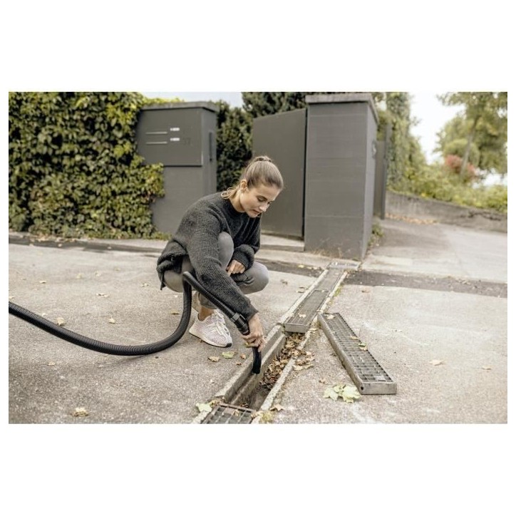 Aspirateur eau et poussiere KARCHER WD 4 S V-20/5/22 - Cuve inox 20 L - 1000W Aspirateur eau et poussiere KARCHER WD 4 S V-20/5/22 - Cuve inox 20 L - 1000W