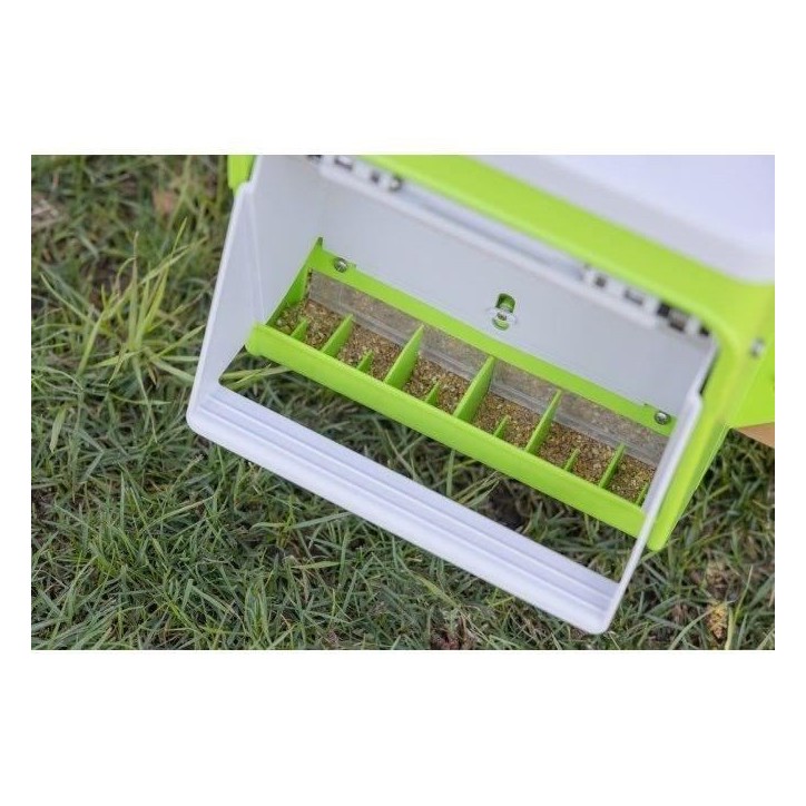 Nourrisseur automatique - KERBL - SmartCoop - 7,5 kg - Volet de protection - Vert Nourrisseur automatique - KERBL - SmartCoop - 7,5 kg - Volet de protection - Vert