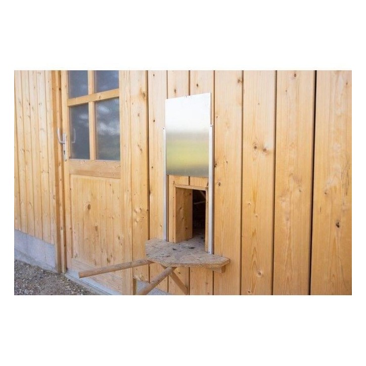 Porte coulissante pour poulailler - KERBL - Alu - 30 x 40 cm - Taille M - Glissieres incluses Porte coulissante pour poulailler - KERBL - Alu - 30 x 40 cm - Taille M - Glissieres incluses