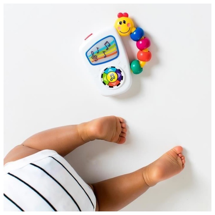 BABY EINSTEIN Petite radio portable bébé, Boîte a musique nomade Take Along Tunes™ - Cadeau Noel bébé 3M+ BABY EINSTEIN Petite radio portable bébé, Boîte a musique nomade Take Along Tunes™ - Cadeau Noel bébé 3M+