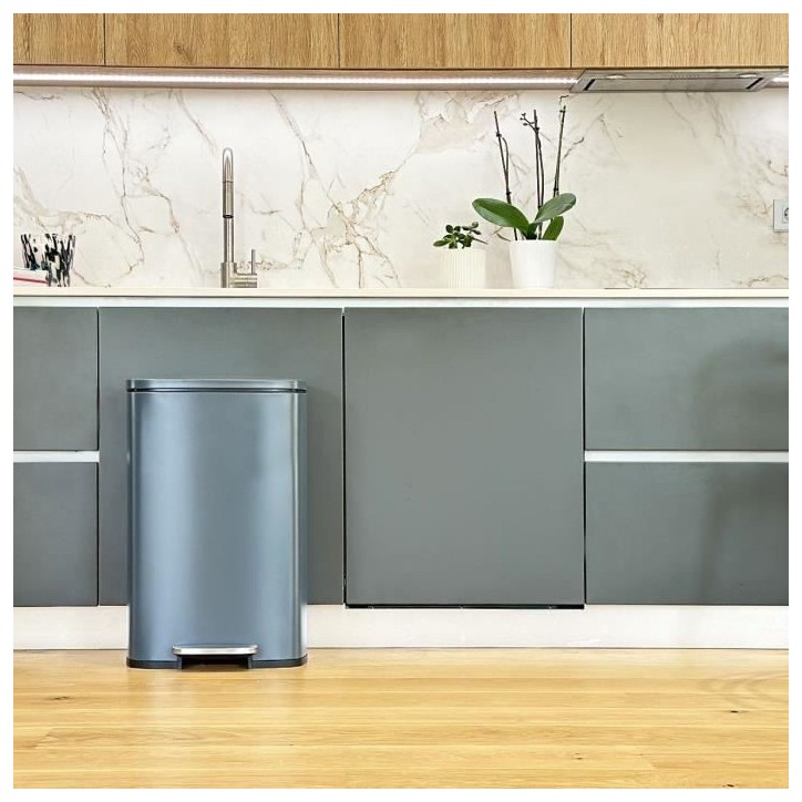 Poubelle de cuisine a pédale - ADMIRAL - KITCHEN MOVE - 50L - Design - Gris mat en acier inox Poubelle de cuisine a pédale - ADMIRAL - KITCHEN MOVE - 50L - Design - Gris mat en acier inox
