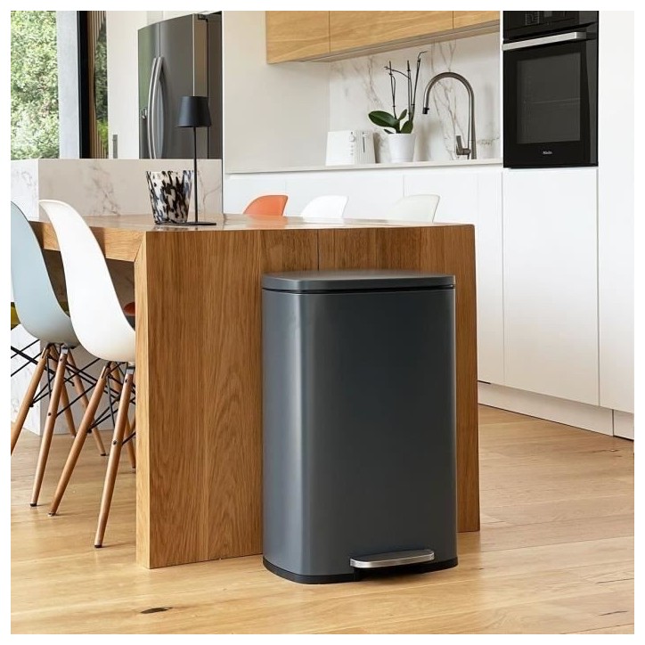 Poubelle de cuisine a pédale - ADMIRAL - KITCHEN MOVE - 50L - Design - Gris mat en acier inox Poubelle de cuisine a pédale - ADMIRAL - KITCHEN MOVE - 50L - Design - Gris mat en acier inox