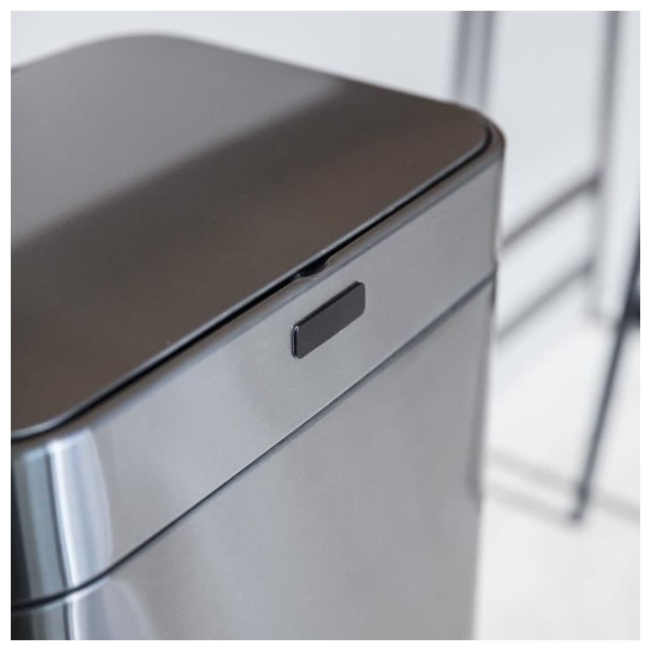 Poubelle de cuisine automatique design - UPPER - KITCHEN MOVE - 60 L - Inox avec cerclage Poubelle de cuisine automatique design - UPPER - KITCHEN MOVE - 60 L - Inox avec cerclage