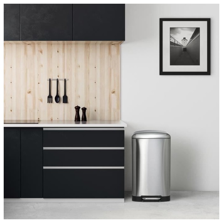 KITCHEN MOVE Poubelle a pédale GREENWICH - 40L - Inox avec seau KITCHEN MOVE Poubelle a pédale GREENWICH - 40L - Inox avec seau