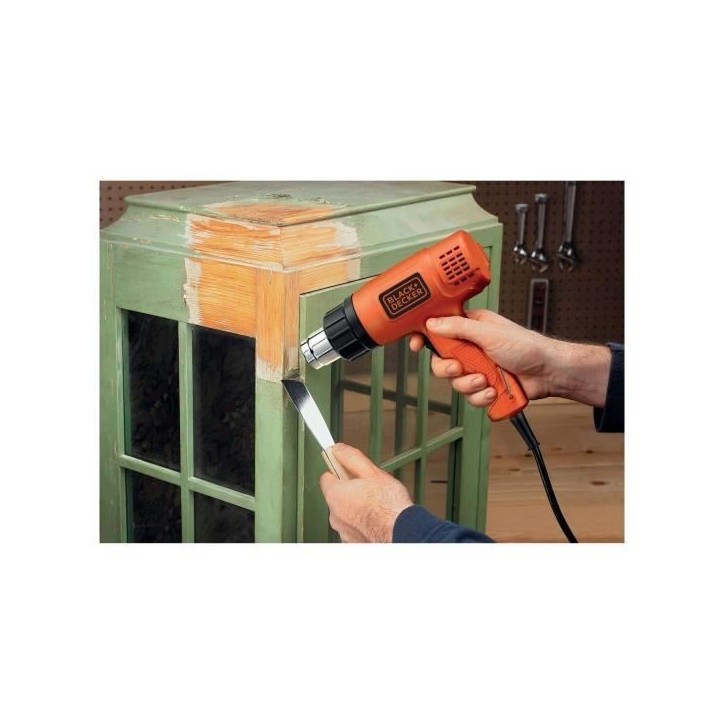 Décapeur thermique filaire - BLACK+DECKER - KX1650-QS - 1750W - 600°C max - 2 débit d'airs Décapeur thermique filaire - BLACK+DECKER - KX1650-QS - 1750W - 600°C max - 2 débit d'airs