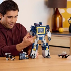 LEGO Icons 10358 Transformers : Soundwave - Set de Construction pour A