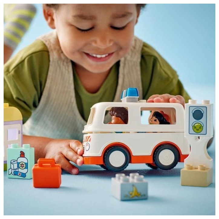 LEGO DUPLO 10447 L'ambulance et le chauffeur - Jouet interactif pour les enfants des 2 ans LEGO DUPLO 10447 L'ambulance et le chauffeur - Jouet interactif pour les enfants des 2 ans