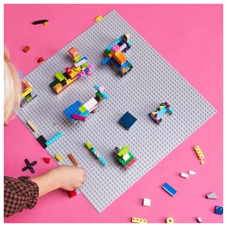 LEGO 11024 Classic La Plaque De Construction Grise 48x48, Socle de Base pour Construction, Assemblage et Exposition LEGO 11024 Classic La Plaque De Construction Grise 48x48, Socle de Base pour Construction, Assemblage et Exposition