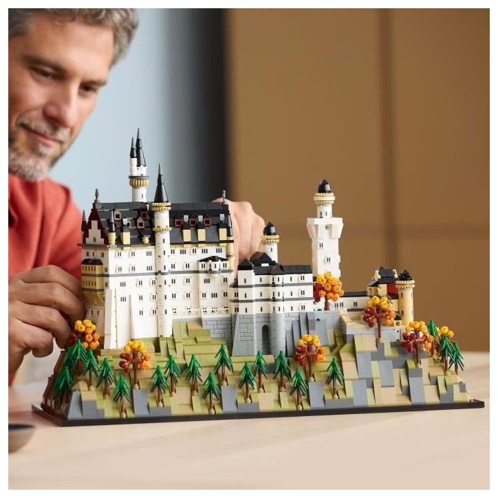 LEGO Architecture 21063 Le Château de Neuschwanstein - Set de Construction pour Adulte LEGO Architecture 21063 Le Château de Neuschwanstein - Set de Construction pour Adulte