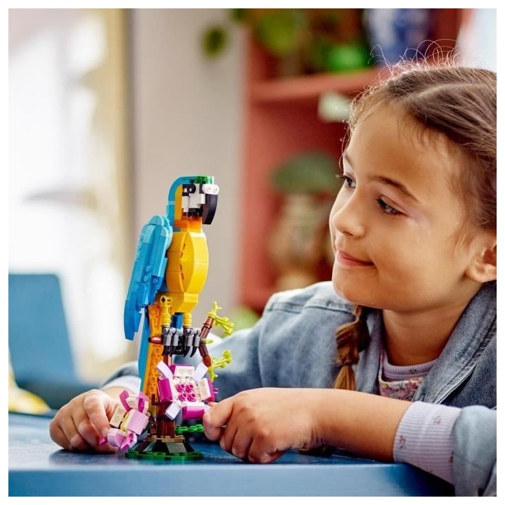 LEGO Creator 3-en-1 31136 Le Perroquet Exotique, Figurines Animaux de la Jungle, avec Grenouille et Poisson LEGO Creator 3-en-1 31136 Le Perroquet Exotique, Figurines Animaux de la Jungle, avec Grenouille et Poisson