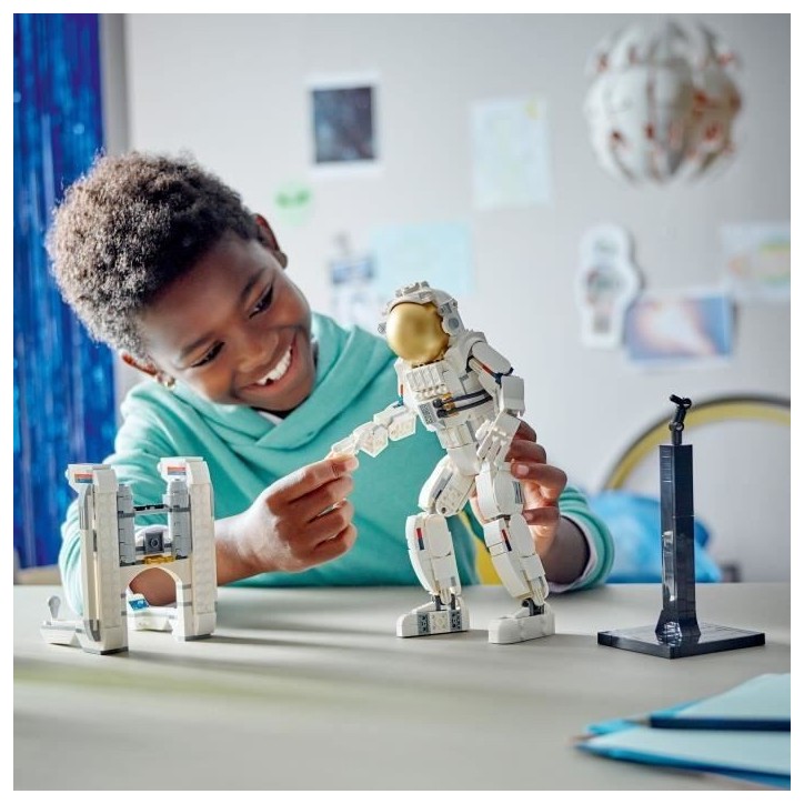 LEGO 31152 Creator 3en1 L'Astronaute dans l'Espace, Jouet de Construction avec Chien et Navette Spatiale, Décoration