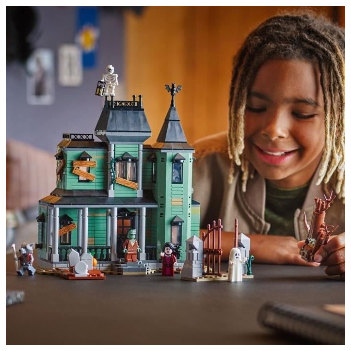 LEGO Creator 3-en-1 31167 Le Manoir Hanté - Jeu de Construction enfant des 9 ans