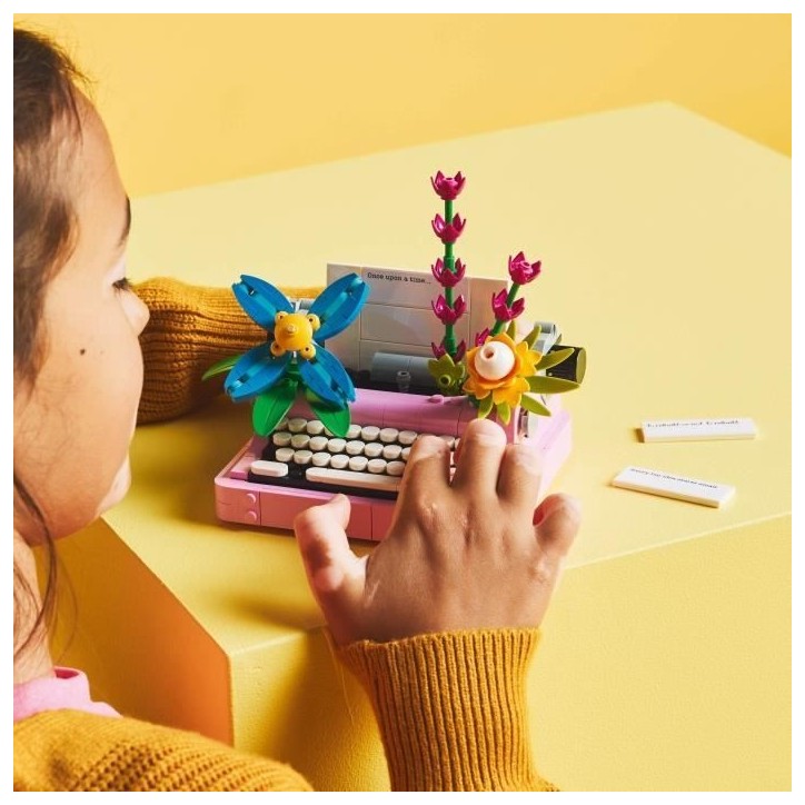 LEGO Creator 31169 3-en-1 La machine a écrire avec des fleurs - Jeu pour fille des 8 ans