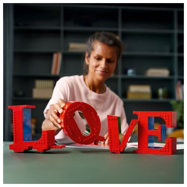 LEGO Art 31214 LOVE - Set de construction pour adultes - Décoration et cadeau pour couples
