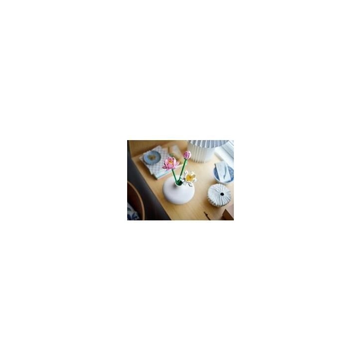 LEGO 40647 Creator Les Fleurs de Lotus, Kit de Construction pour Filles et Garçons Des 8 Ans, avec 3 Fleurs Artificielles