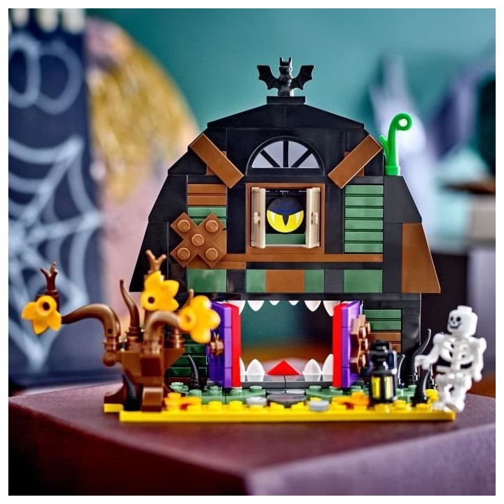 LEGO 40721 La Grange d'Halloween - Jouet de Construction enfant des 8 ans - Squelette