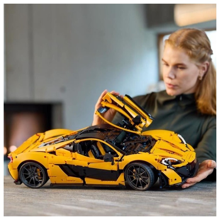 LEGO Technic 42172 McLaren P1 -Kit Maquette Hypercar pour Adultes Passionnés de Véhicules LEGO Technic 42172 McLaren P1 -Kit Maquette Hypercar pour Adultes Passionnés de Véhicules