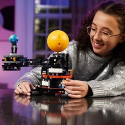 LEGO Technic 42179 La Planete Terre et la Lune en Orbite, Jouet, Theme
