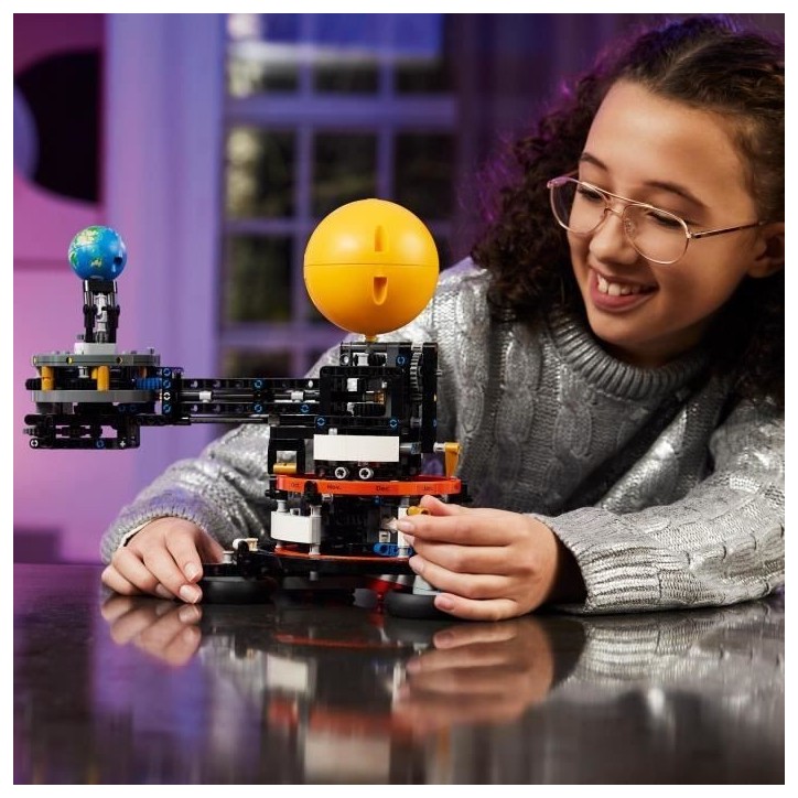 LEGO Technic 42179 La Planete Terre et la Lune en Orbite, Jouet, Theme du Systeme Solaire LEGO Technic 42179 La Planete Terre et la Lune en Orbite, Jouet, Theme du Systeme Solaire