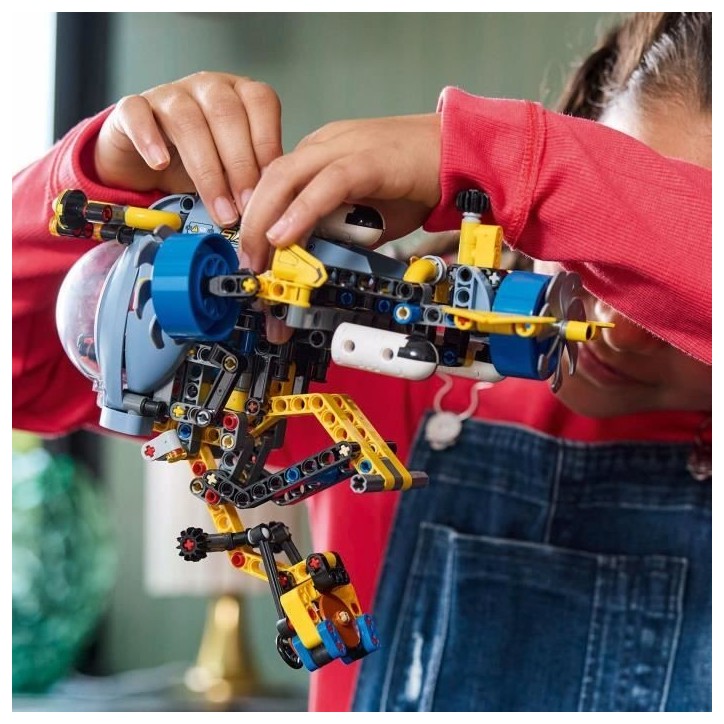 LEGO Technic 42201 Le sous marin de recherche en haute mer - Jeu de construction des 9 ans