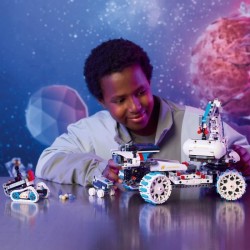 LEGO Technic 42211 Véhicule Lunaire Lunar Outpost - Jeu de Constructi