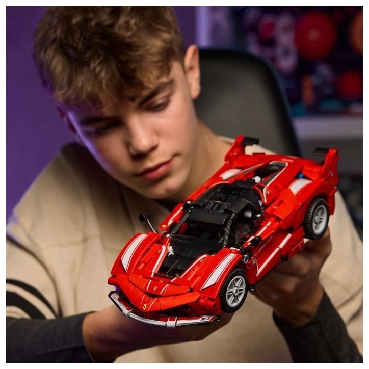 LEGO Technic 42212 Ferrari FXX K - Jeu de Construction enfant des 10 ans - Cadeau LEGO Technic 42212 Ferrari FXX K - Jeu de Construction enfant des 10 ans - Cadeau