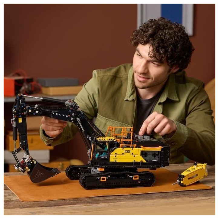 LEGO Technic 42215 Pelleteuse Volvo EC500 Hybride - Set de Construction pour Adulte - Déco LEGO Technic 42215 Pelleteuse Volvo EC500 Hybride - Set de Construction pour Adulte - Déco