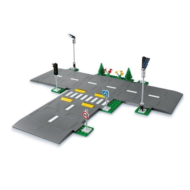 LEGO City 60304 Intersection a assembler, Jeu construction ville avec panneaux et routes a imbriquer pour garçon ou fille