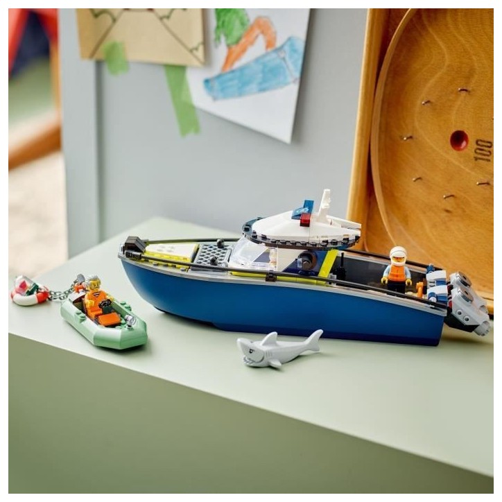 LEGO City 60456 La Course-Poursuite en Bateau de Police - Jouet pour Garçon des 6 ans LEGO City 60456 La Course-Poursuite en Bateau de Police - Jouet pour Garçon des 6 ans
