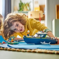 LEGO City 60456 La Course-Poursuite en Bateau de Police - Jouet pour G