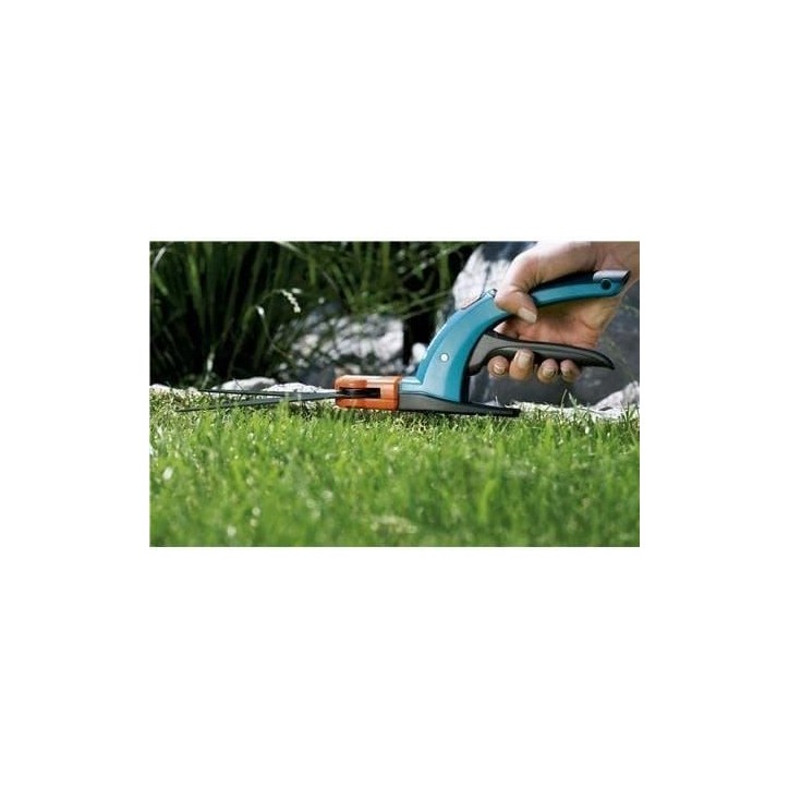 GARDENA Cisailles a gazon orientable Comfort – Lames ondulées 360° – Patin de guidage – Revetement antiadhérence GARDENA Cisailles a gazon orientable Comfort – Lames ondulées 360° – Patin de guidage – Revetement antiadhérence
