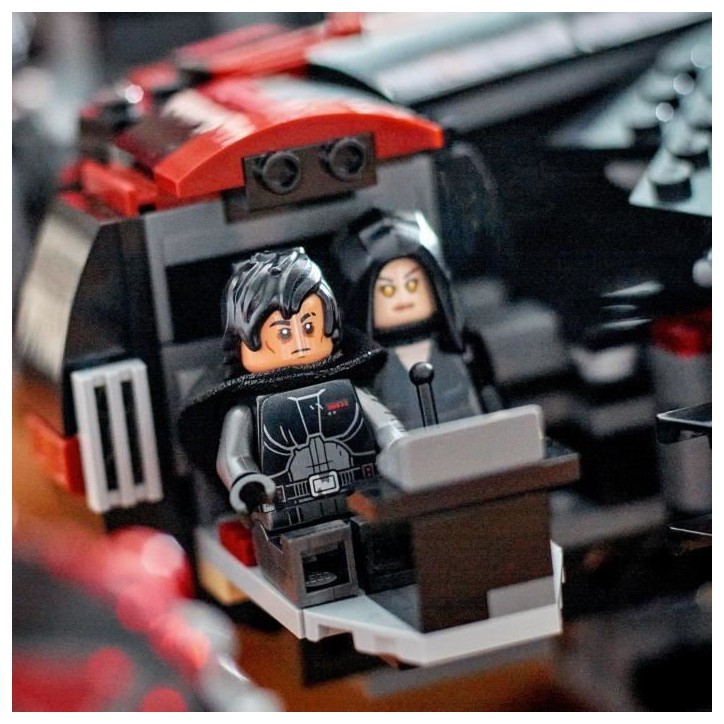 LEGO Star Wars 75389 Le Faucon Noir - Véhicule a Construire pour Enfants - Cadeau LEGO Star Wars 75389 Le Faucon Noir - Véhicule a Construire pour Enfants - Cadeau