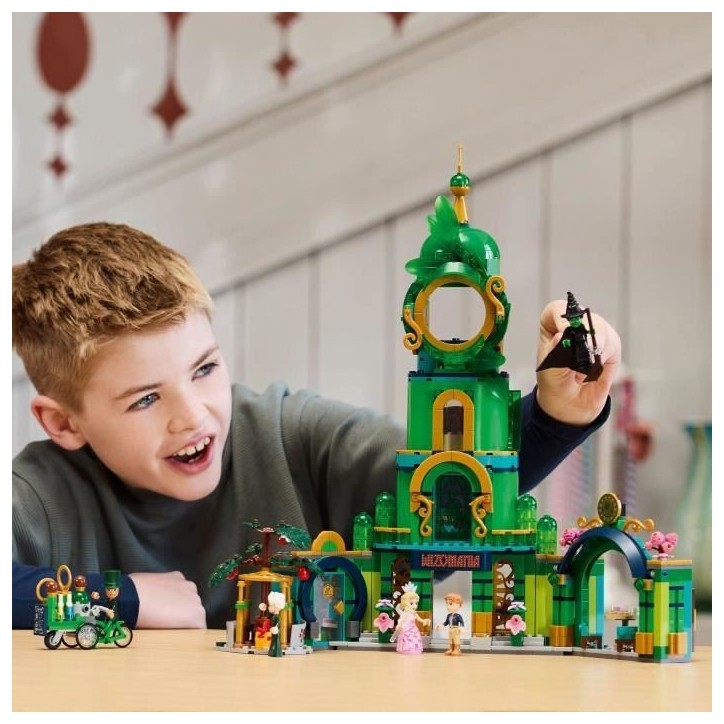 LEGO Wicked 75684 Bienvenue a Emerald City - Jouet a Collectionner avec Glinda et Elphaba LEGO Wicked 75684 Bienvenue a Emerald City - Jouet a Collectionner avec Glinda et Elphaba