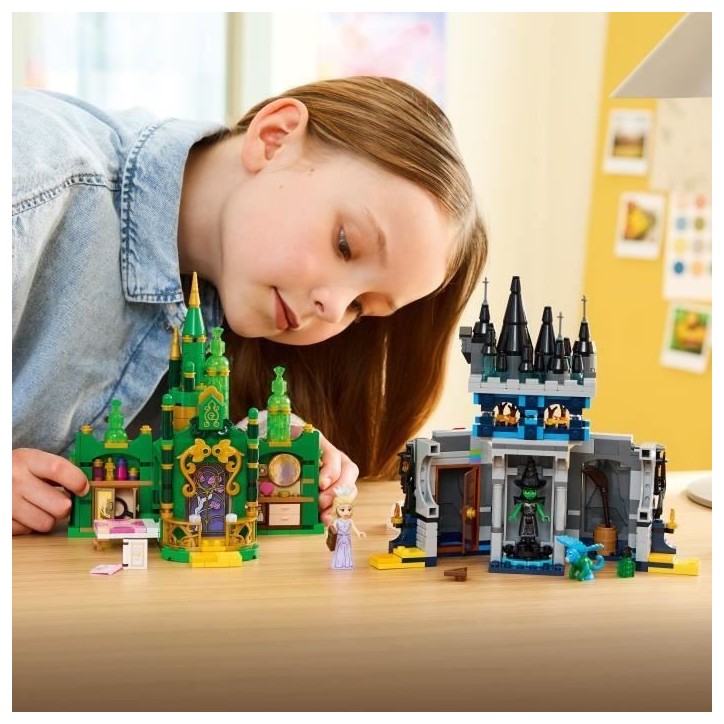 LEGO Wicked 75689 Emerald City et le Château de Kiamo Ko - Jouet de Construction des 9 ans LEGO Wicked 75689 Emerald City et le Château de Kiamo Ko - Jouet de Construction des 9 ans