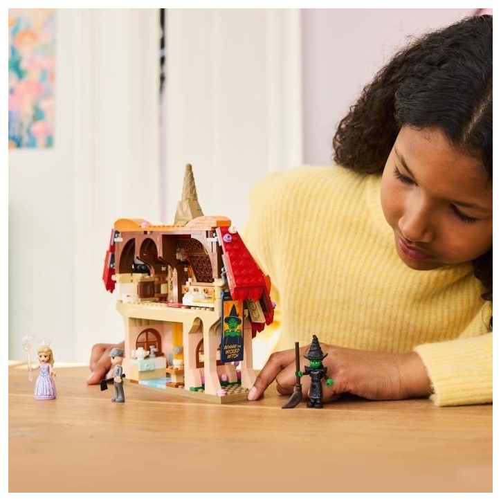 LEGO Wicked 75690 Glinda et Elphaba au Pays des Munchkins - Jeu de Construction des 9 ans LEGO Wicked 75690 Glinda et Elphaba au Pays des Munchkins - Jeu de Construction des 9 ans