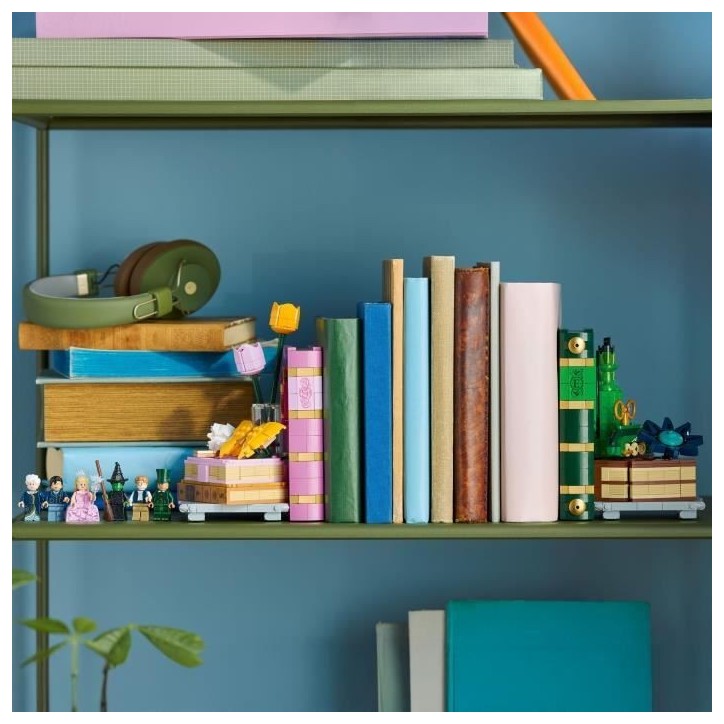 LEGO Wicked Book Nook de Glinda et Elphaba LEGO Wicked Book Nook de Glinda et Elphaba