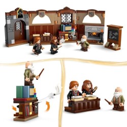 LEGO Harry Potter 76442 Le château de Poudlard : le cours de sortileg