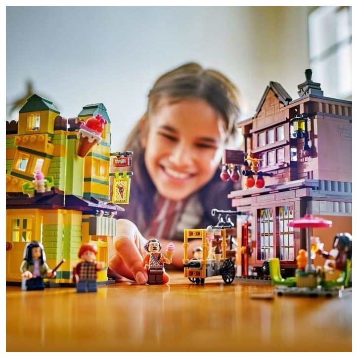 LEGO Harry Potter 76452 Magasin d'Accessoires de Quidditch et Marchand de Glaces Jeu 8 ans LEGO Harry Potter 76452 Magasin d'Accessoires de Quidditch et Marchand de Glaces Jeu 8 ans