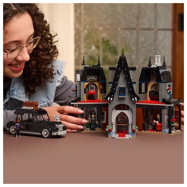 LEGO Mercredi 76786 Le Manoir de Morticia - Jeu de Construction des 10 ans - Mini-Poupées LEGO Mercredi 76786 Le Manoir de Morticia - Jeu de Construction des 10 ans - Mini-Poupées