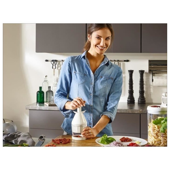 Hachoir a légumes Leifheit Comfort & Clean 23030 - hacheur universel extremement tranchant - coupe légume manuel idéal pour o Hachoir a légumes Leifheit Comfort & Clean 23030 - hacheur universel extremement tranchant - coupe légume manuel idéal pour o